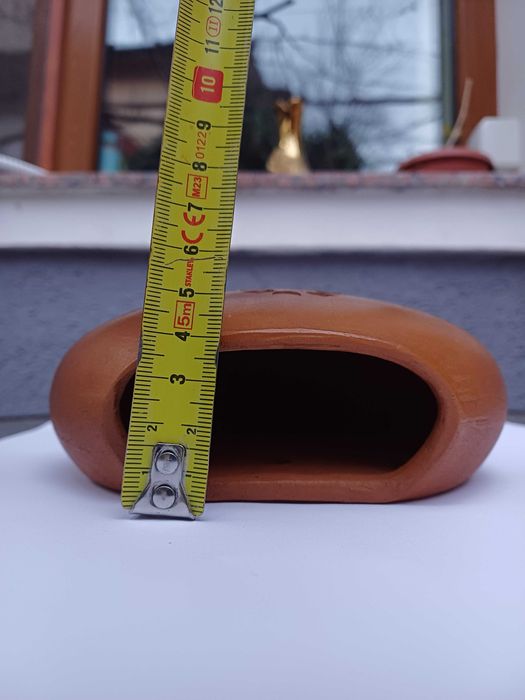 Керамична ваза стенна