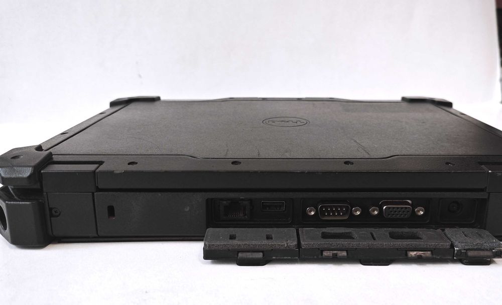 Laptop Dell Rugged pentru diagnoză, industrie, condiții extreme