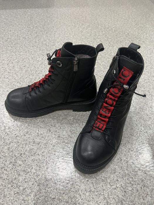 Женские кожаные ботинки и кроссовки