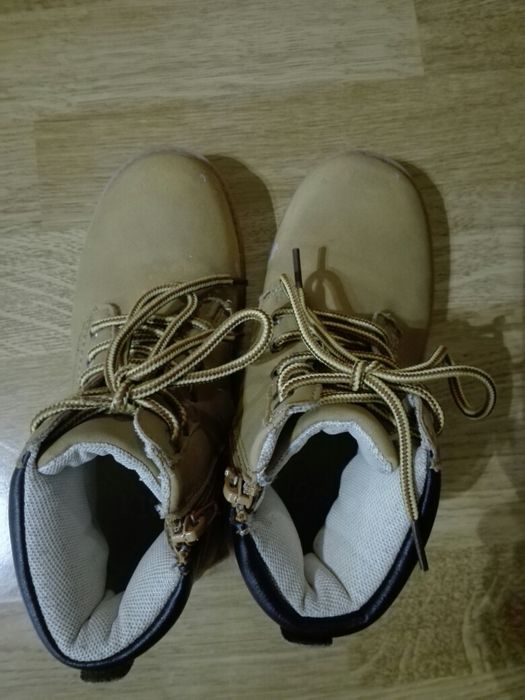 Детски боти номер 32