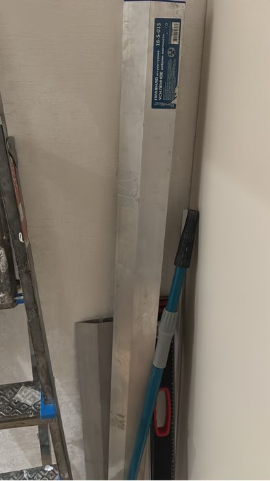 Продам 2 шт правило