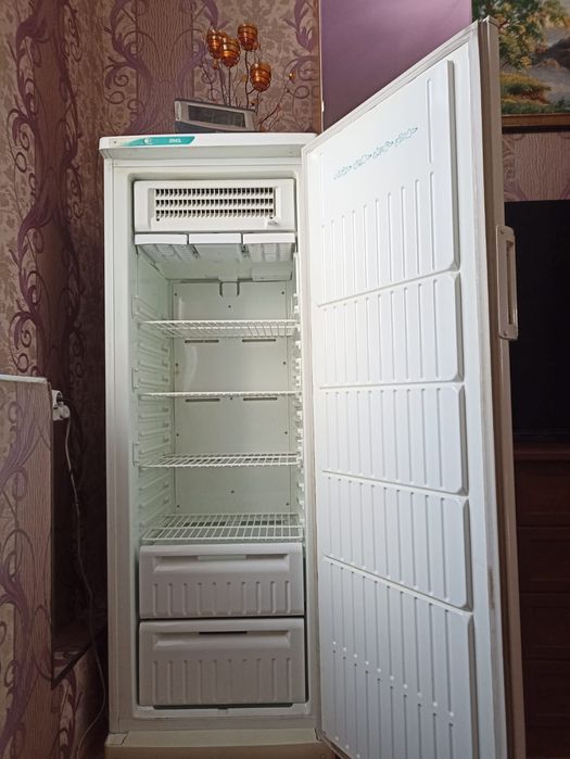Морозильная камера большая