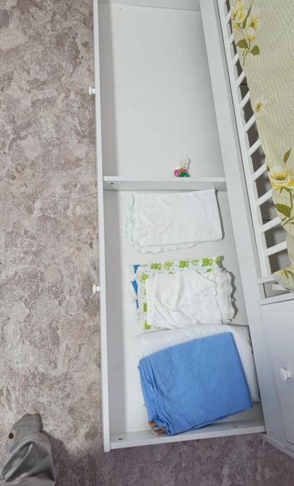 Детская кроватка