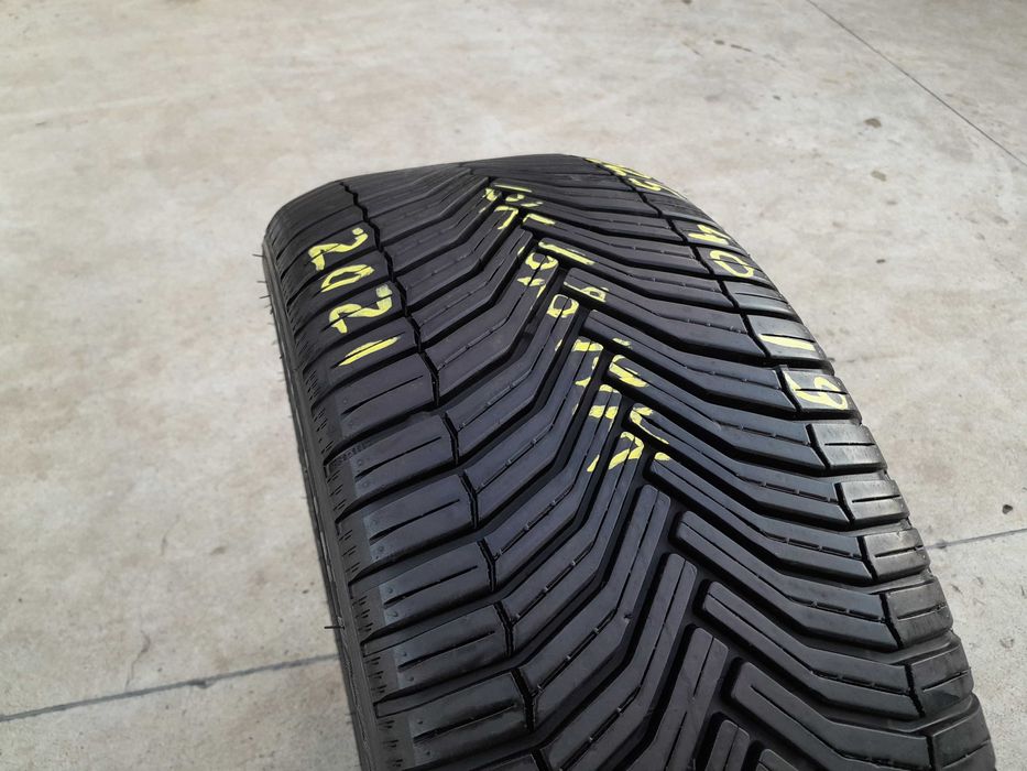O anvelopa 225 40 19 michelin crossclimat profil 6,8 mm 2021