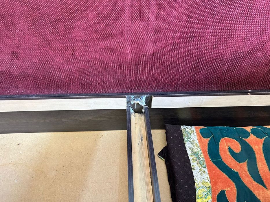 Диван в хорошем состоянии