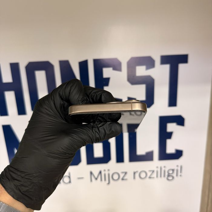 iPhone 16 Pro Max 100% desert