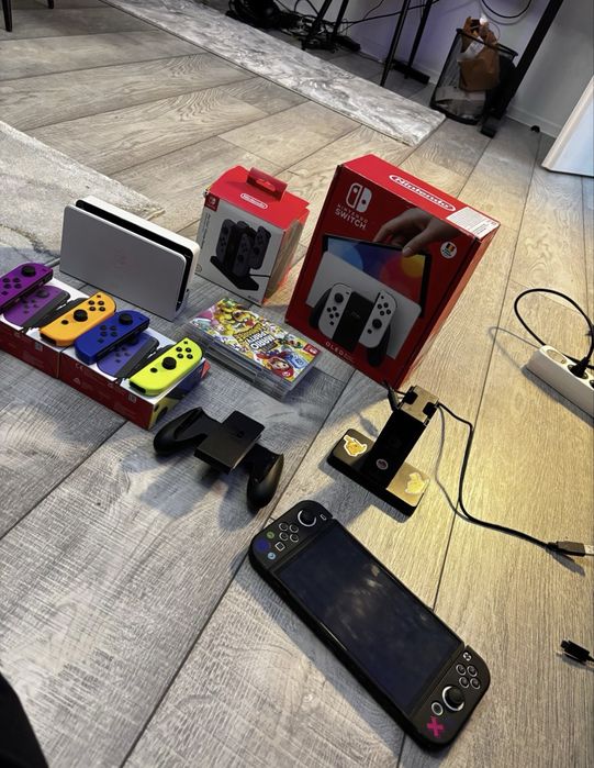 Nintendo Switc Oled + Jocuri & Accesorii