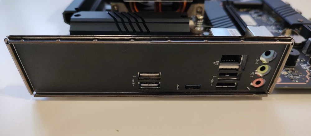Kit placa de baza Lenovo IB560ME2 + procesor Intel I5 11400 + cooler .