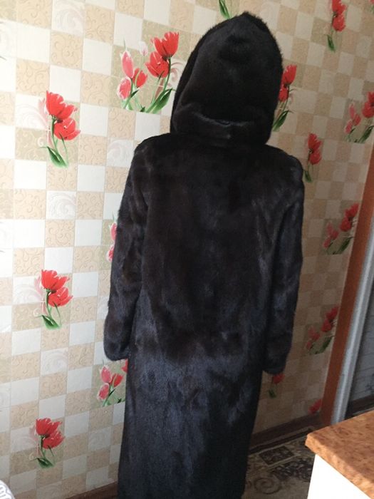 Продам норковую шубу