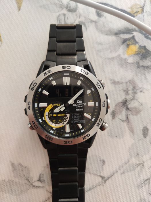 Продам часы casio