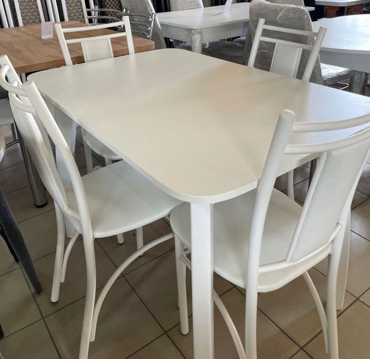 Продам стол со стульями