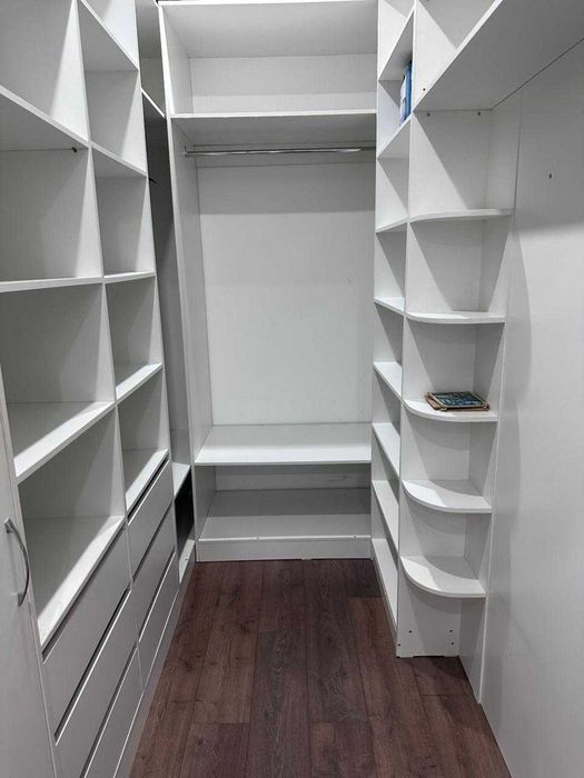 Продам евро 2х ком в центре