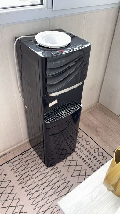 Кулер для воды Almacom