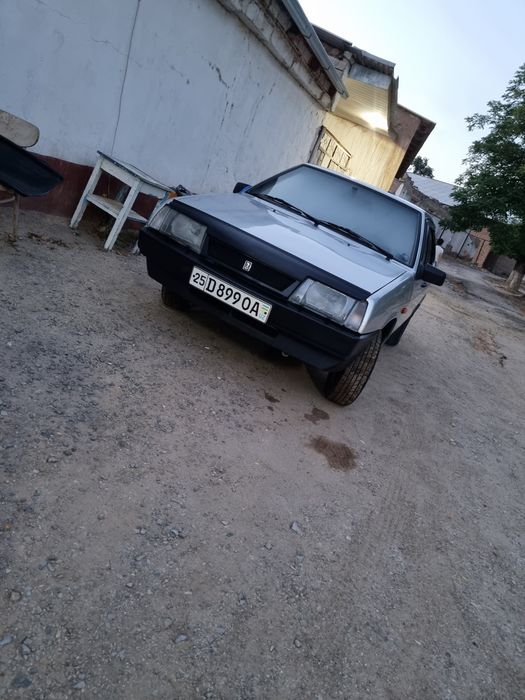 Vaz 21099.   Sotiladi