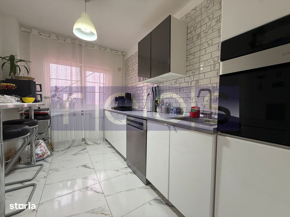 Vânzare 3 Camere | Zona Titan | Loc De Parcare