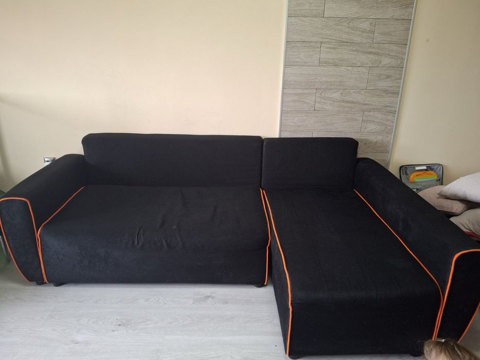 Холов диван.