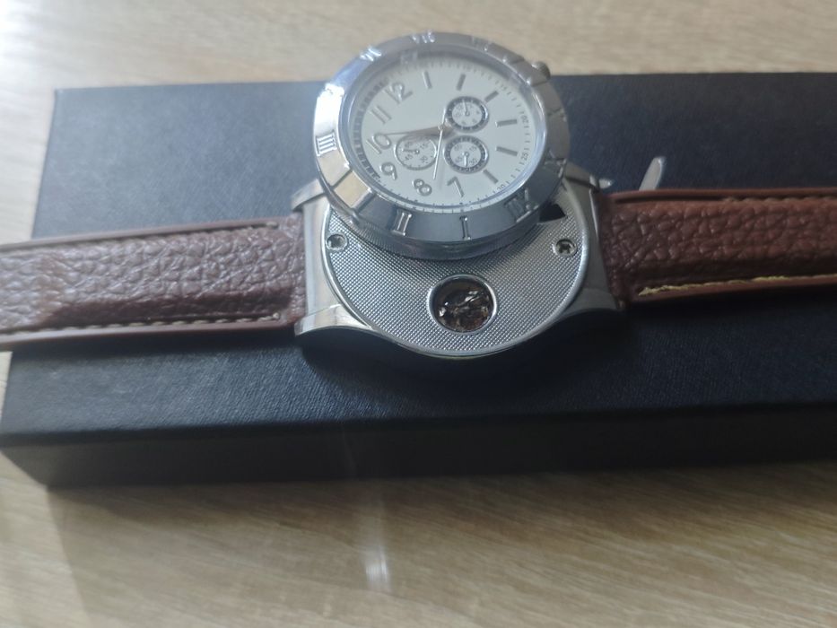 Часы-электрозажигалка