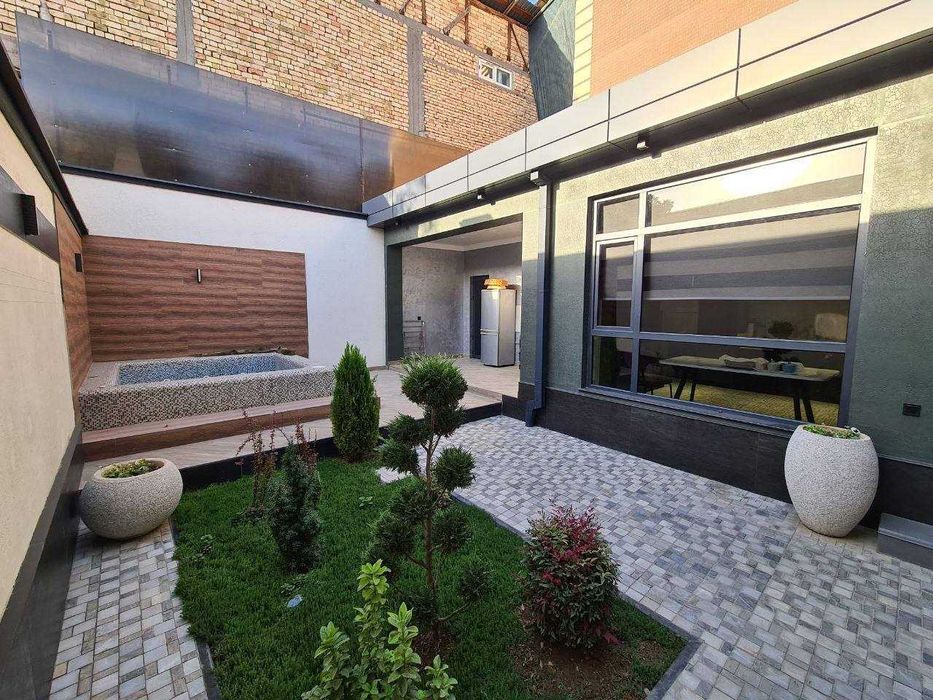 Продаётся дом Мирзо-Улугбекский район Циолковского  2.6 сотки 360 м²