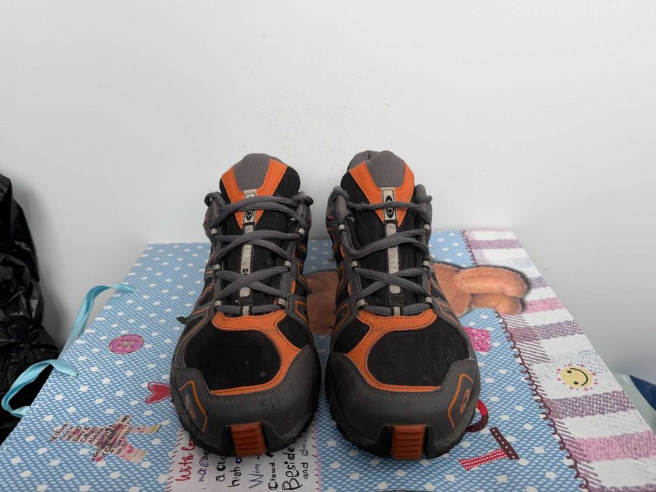 Salomon Gore-Tex''оригинални мъжки туристически обувки 43 номер