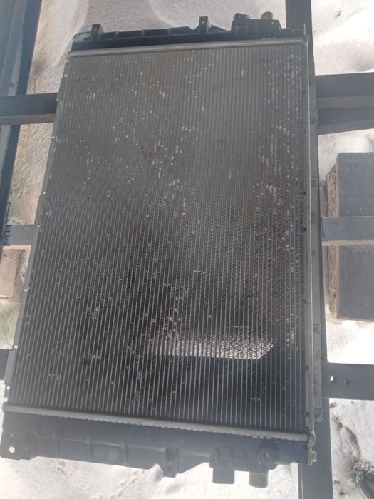 Продам радиатор охлаждения