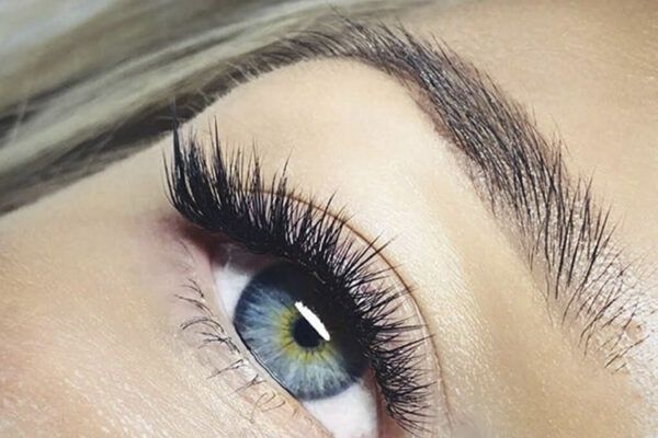 Наращивание ресницы!