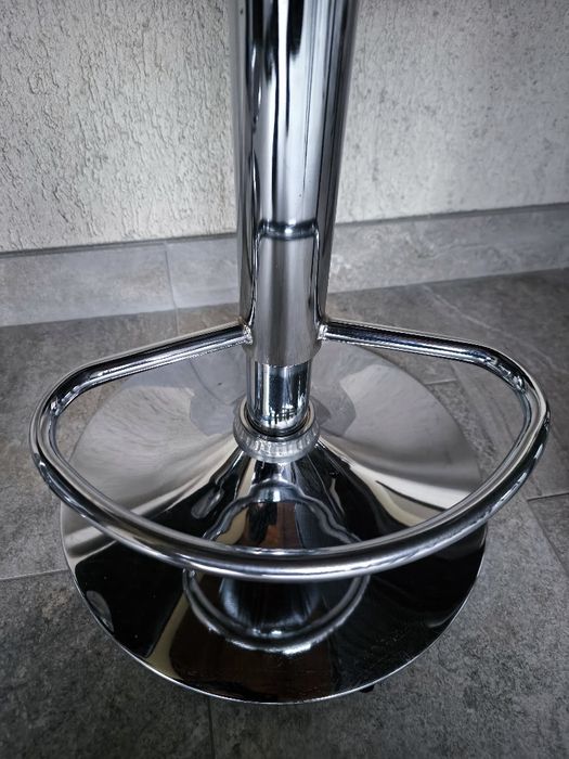 Scaune bar , 4 buc,in stare buna