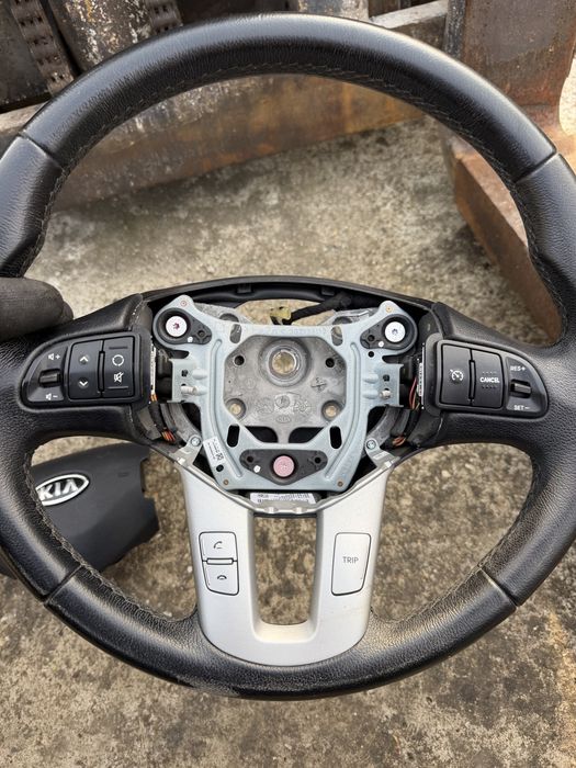 Волан с бег Kia Ceed