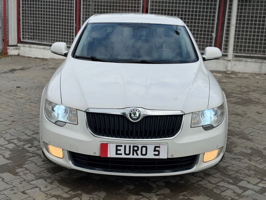 SKODA Superb 2013 — imagine 2