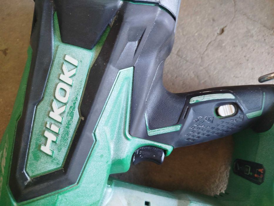 Такер Hitachi HIKOKI NR 3665DA - 36 волта- за ремонт