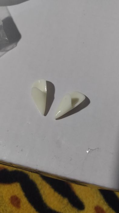 Обеци и аксесоари