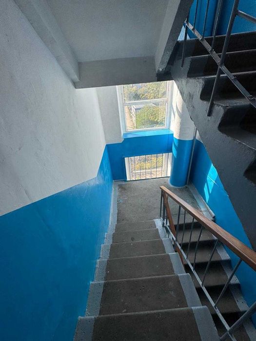 S  Продам 4-х ком на 7 мкр, 6/9 этаж