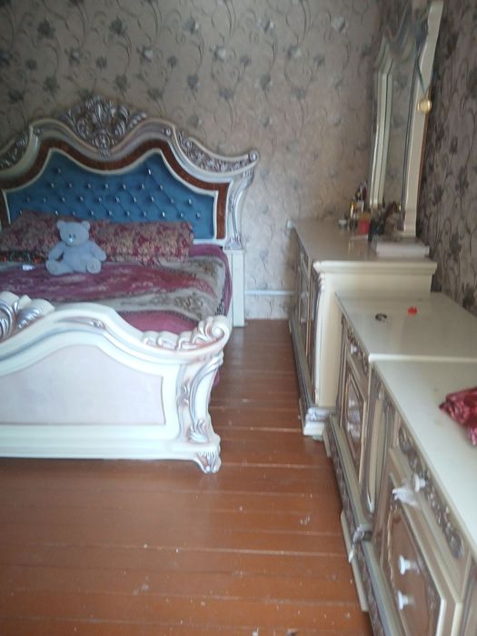 Уй сотилади  Сирдарё Гулистон шахарда