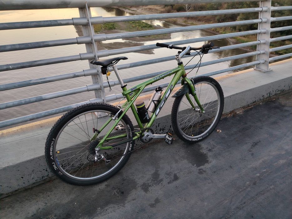 Bicicleta GT Backwoods