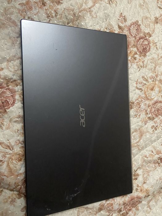 Продам рабочий ноутбук