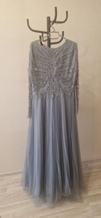 Продаем платье на той