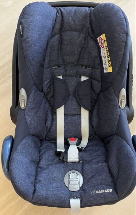 Maxi cosi cabriofix столче