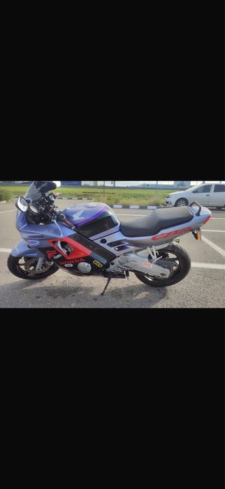 Honda cbr 600f2
