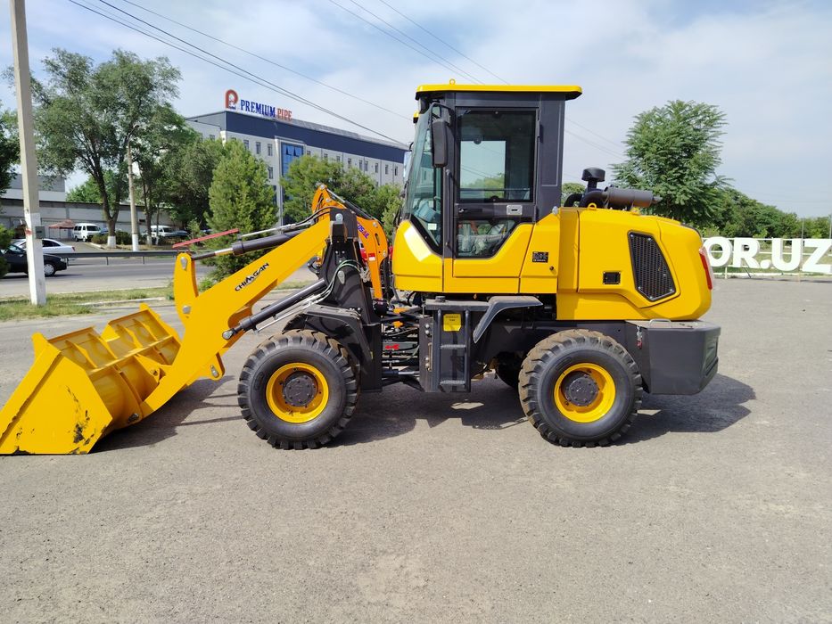 Фронтальный погрузчик ZL920 (1.5 тонны)
