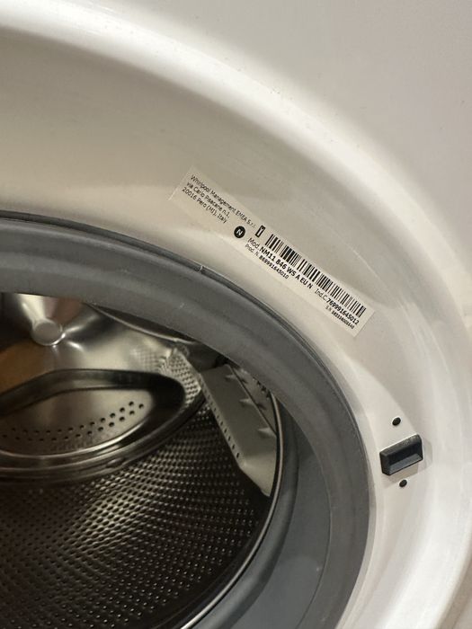 Пералня и сушилня Hotpoint Ariston