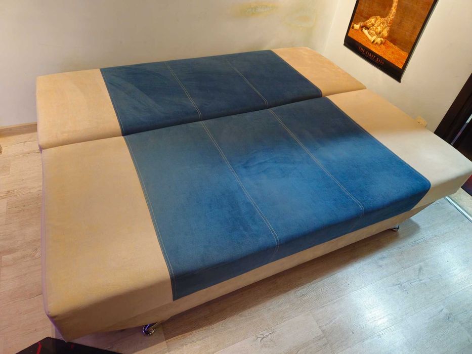 Vand canapea folosita, cu dimensiunea de 80x190 cm