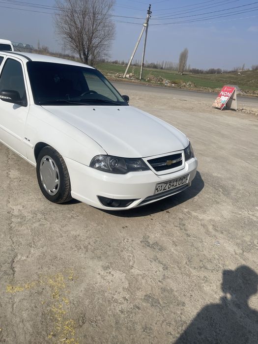 Nexia 2 sotiladi srochna