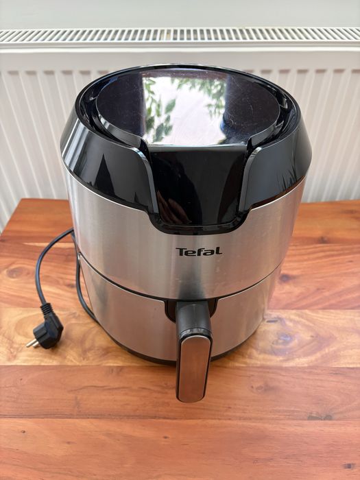 Friteuza cu aer cald Tefal