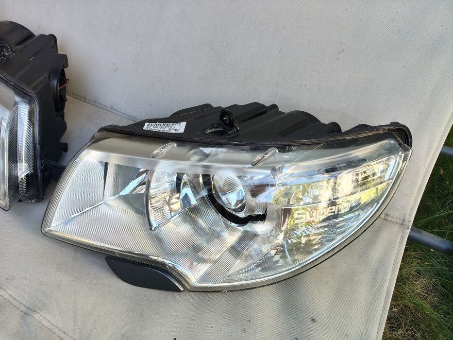 Far Faruri bi xenon adaptiv Skoda superb 2