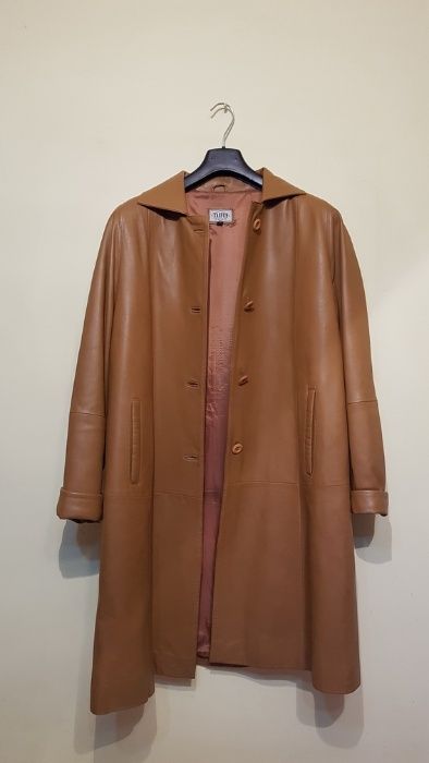 Vand haina dama din piele naturala