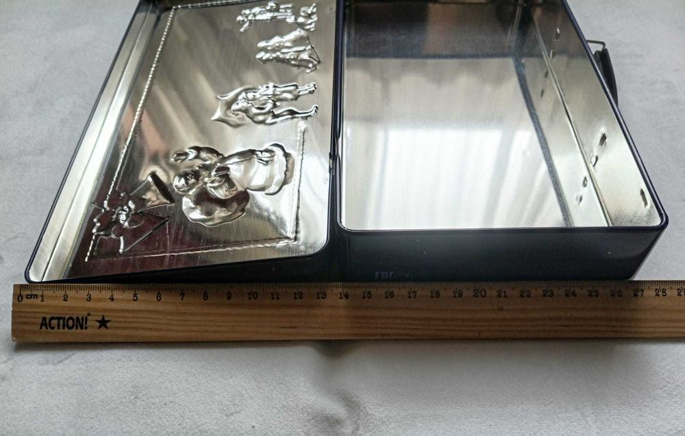 Коробка новогодняя металл