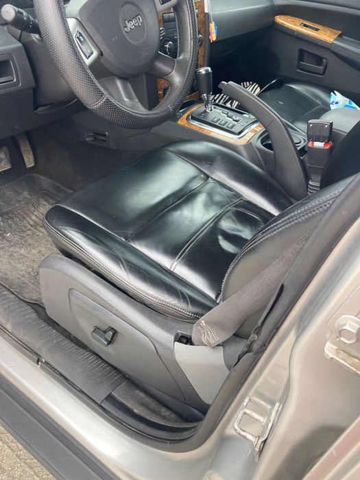 Vând Grand Cherokee 2008 3.0 CRD