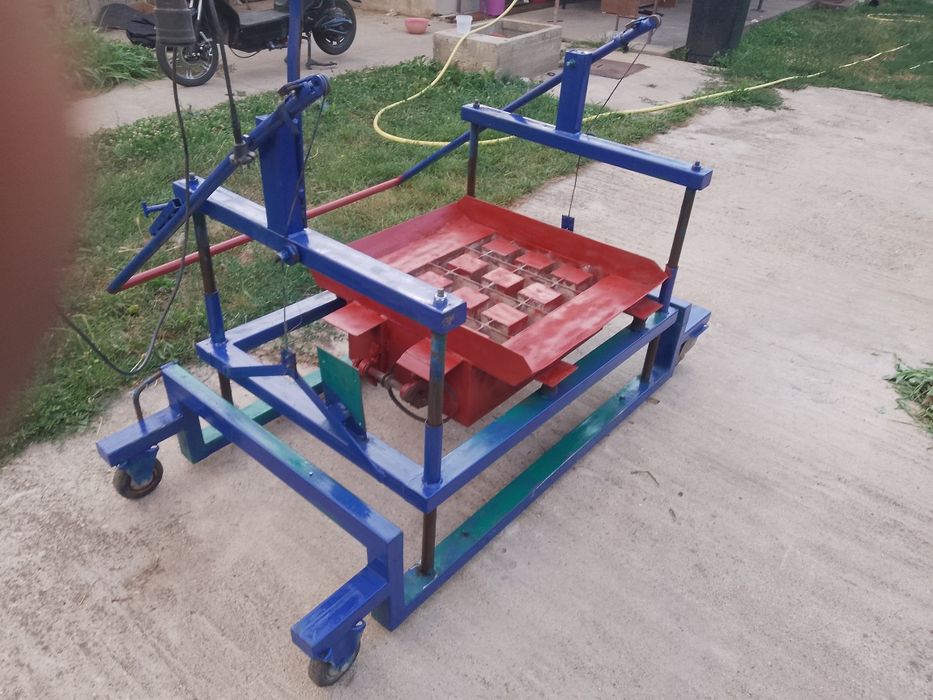 VibroPresa boltari