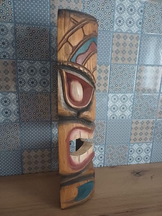 Masca decorativa tiki
