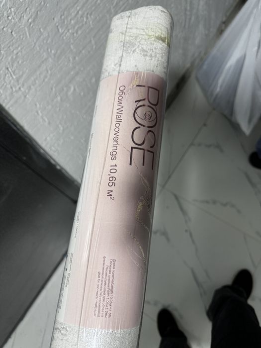 Обои рулон.