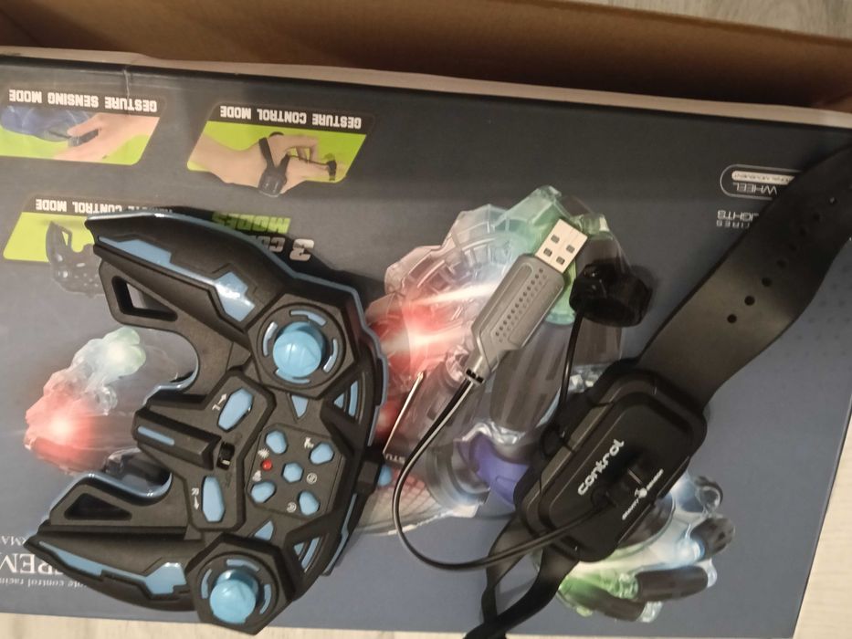 Vând mașinuță rotativa copii